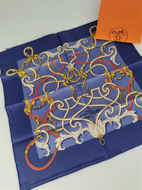 prezzo foulard hermes cavalli|Foulard Hermès da donna .